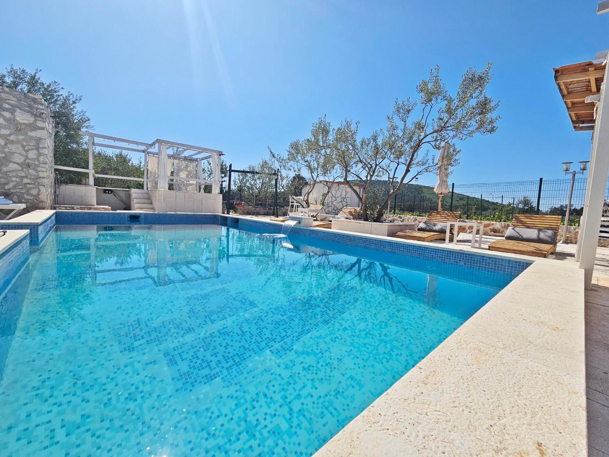 Villa Flamingo - House With Private Pool Gornji Seget Exterior foto